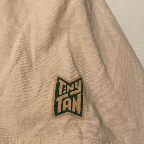 Tiny Tan BTS Army Dog Tag T-shirt Medium Resort medium - Picture 7 of 8